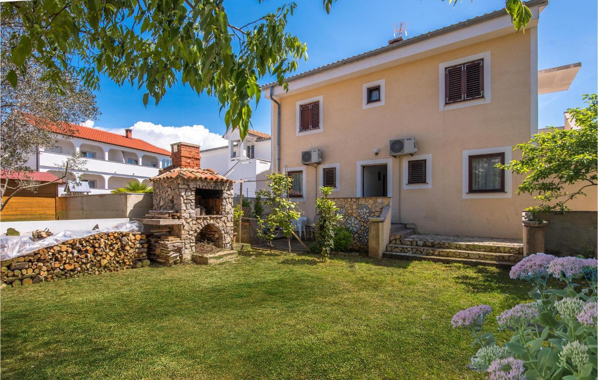 Gorgeous Apartment In Krk With Wifi Krk Town Exterior foto