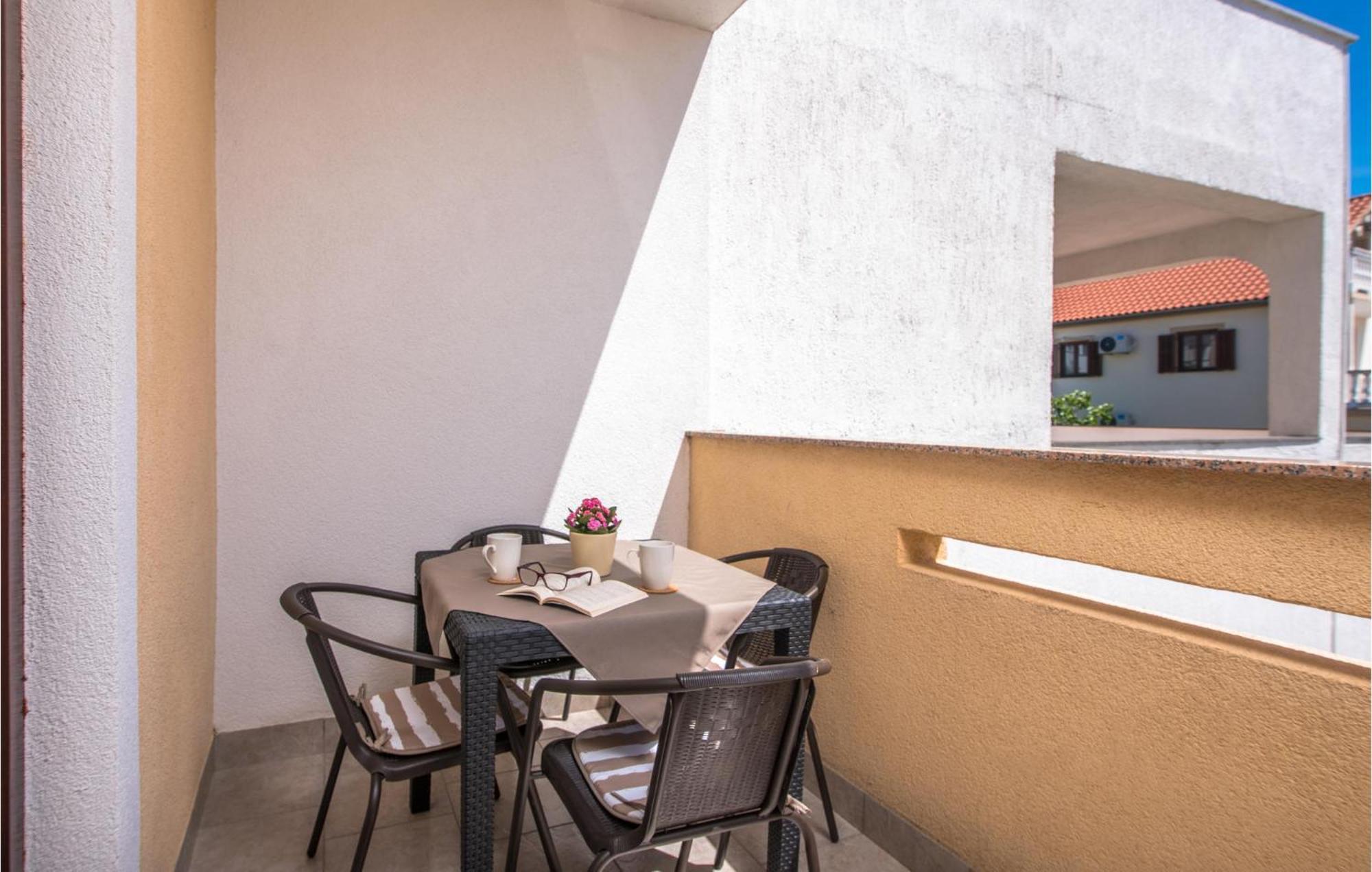 Gorgeous Apartment In Krk With Wifi Krk Town Exterior foto